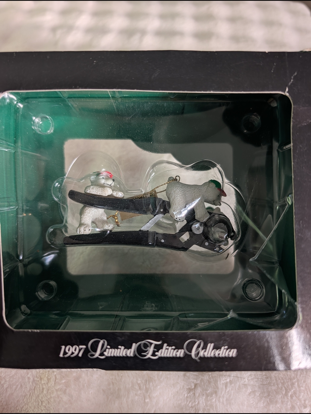 Robo Grip Ornament – Limited Edition

Vintage 1997 Christmas at Sears Miniatures